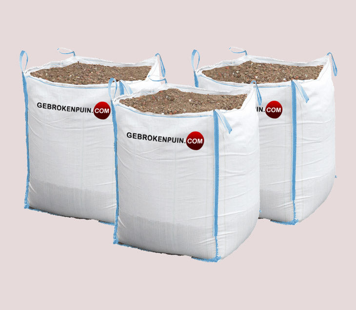 Big bags gevuld met gebroken puin